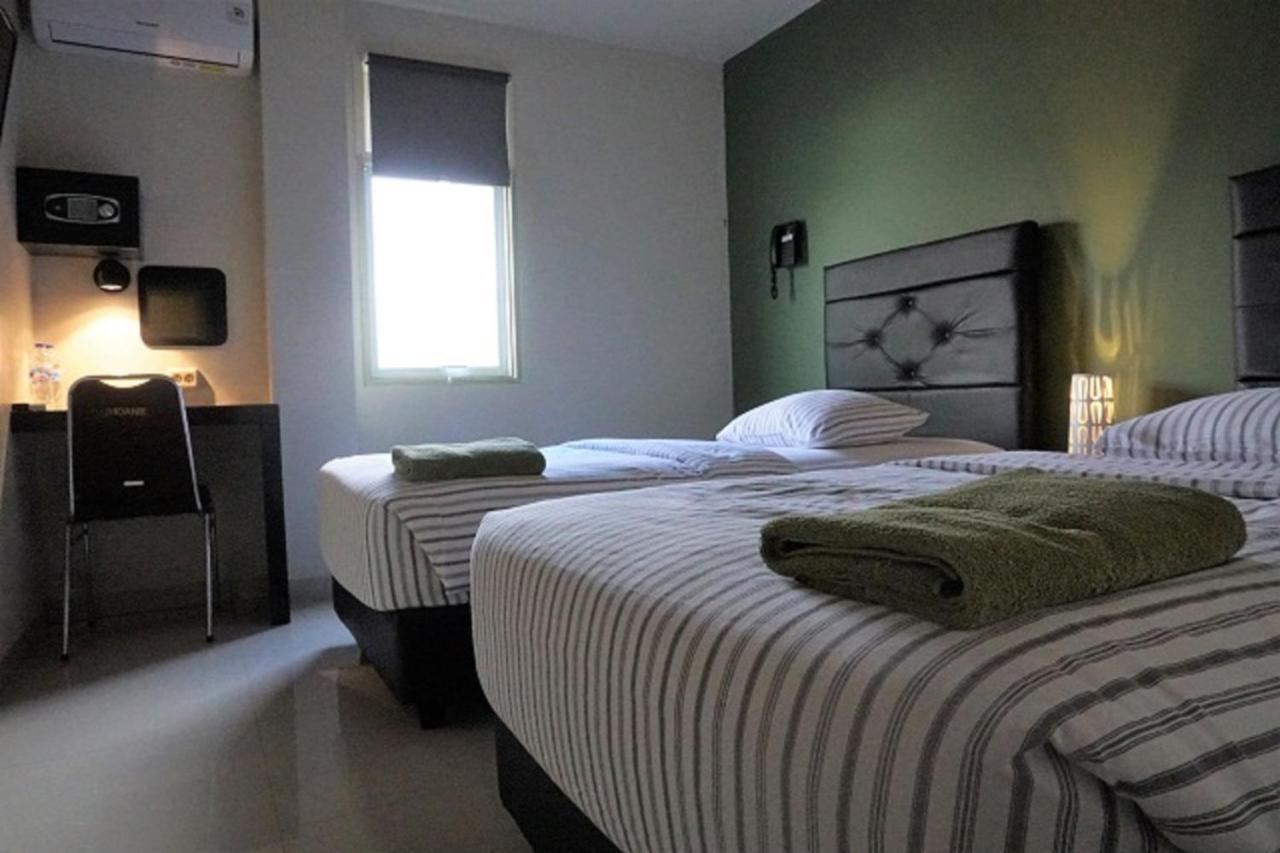 Jhoanie Hotel Tomohon Exterior foto